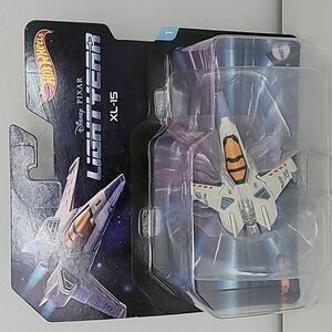 HOT WHEELS Disney Pixar Lightyear XL-15